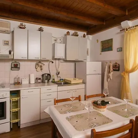 Only - Three Bedroom With Terrace